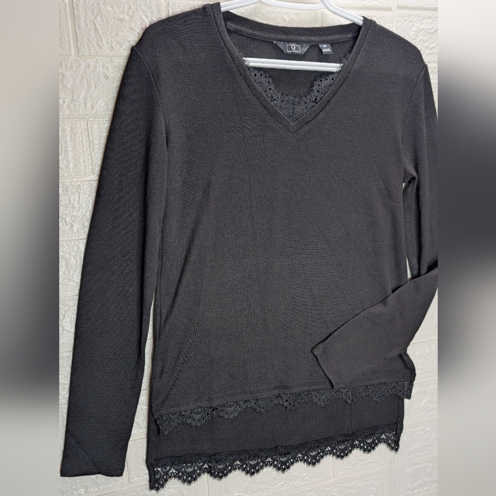 277-Nwot G by Giuliana Black Lace Detail Top